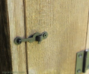 Outhouse Birdhouse Door Latch